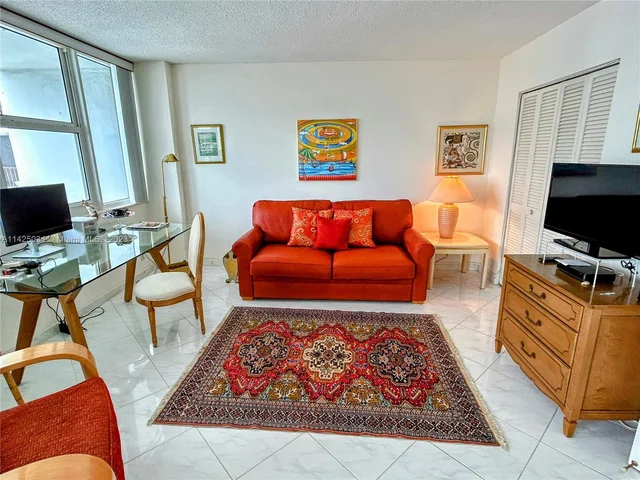 2030 S Ocean Dr # 1805, Hallandale Beach FL 33009