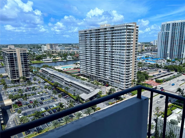 2030 S Ocean Dr # 1805, Hallandale Beach FL 33009