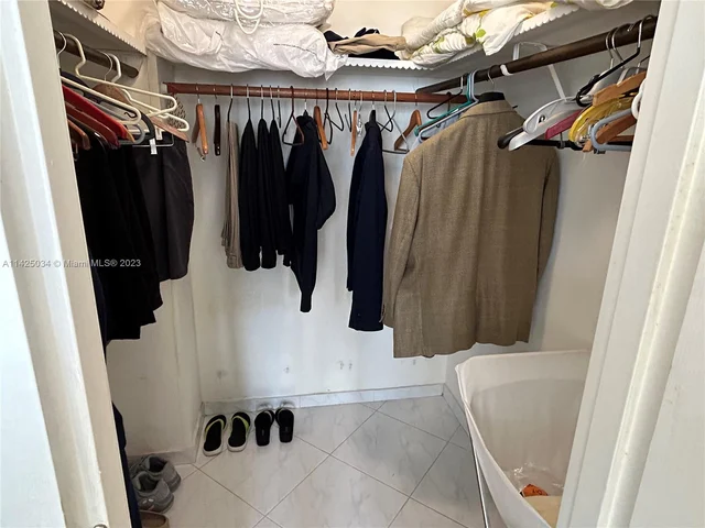 2030 S Ocean Dr # 1805, Hallandale Beach FL 33009