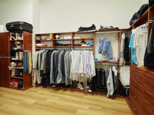 4431 Estates Rd, Davie FL 33328