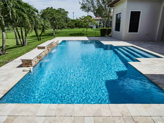 4431 Estates Rd, Davie FL 33328