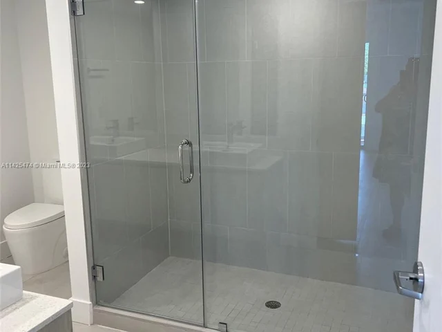 13800 Highland Dr # 303, North Miami Beach FL 33181