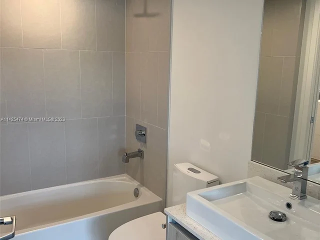 13800 Highland Dr # 303, North Miami Beach FL 33181