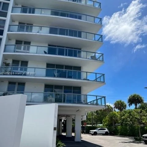 13800 Highland Dr # 303, North Miami Beach FL 33181