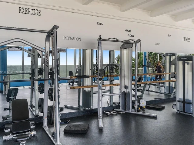 5401 Collins Ave # 340, Miami Beach FL 33140