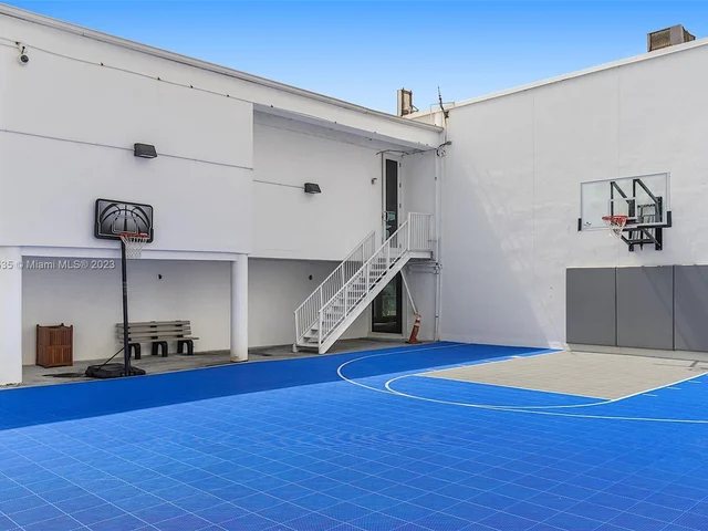 5401 Collins Ave # 340, Miami Beach FL 33140