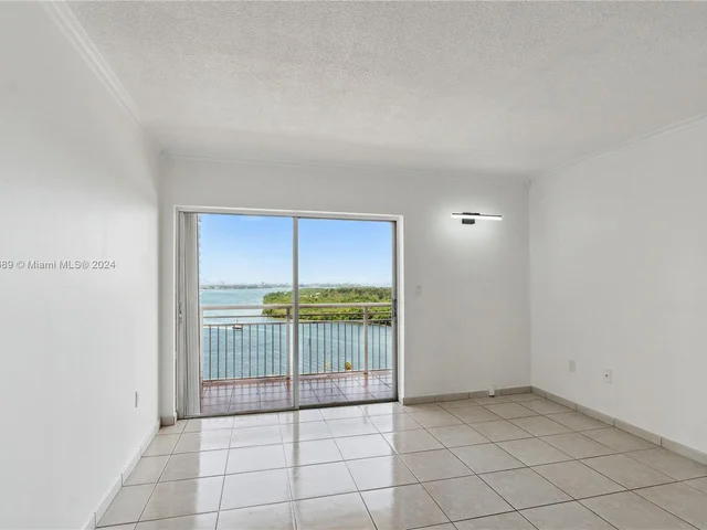 400 Kings Point Dr # 1502, Sunny Isles Beach FL 33160