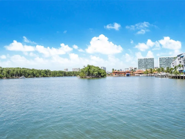 400 Kings Point Dr # 1502, Sunny Isles Beach FL 33160