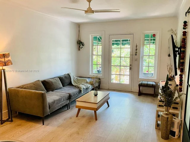 1605 Michigan Ave # 941, Miami Beach FL 33139