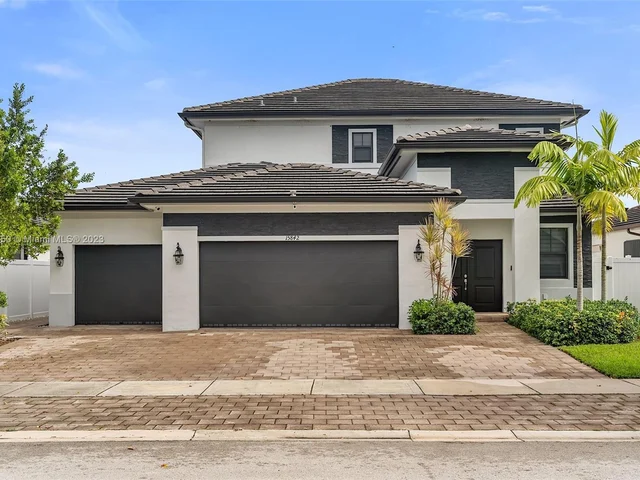 15842 SW 44th STREET, Miami FL 33185