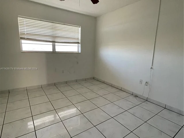 1770 NE 191st St # 1, Miami FL 33179