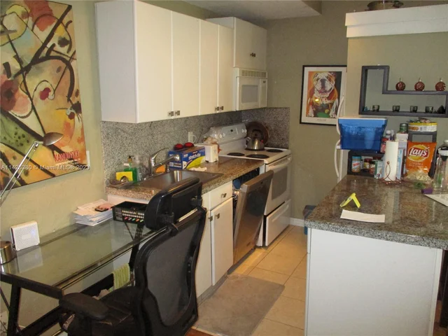 1027 Pennsylvania Ave # 105, Miami Beach FL 33139