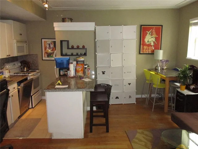 1027 Pennsylvania Ave # 105, Miami Beach FL 33139