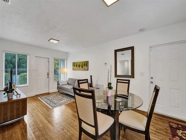 965 NE 130th St, North Miami FL 33161