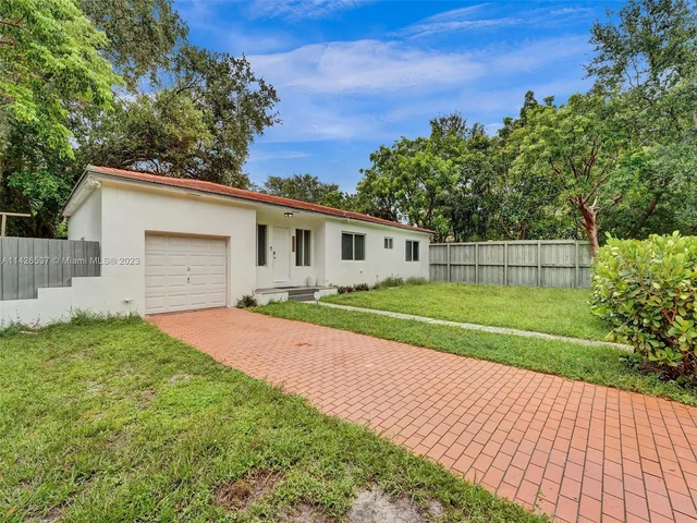 965 NE 130th St, North Miami FL 33161