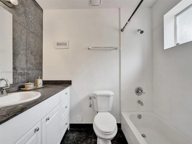 965 NE 130th St, North Miami FL 33161