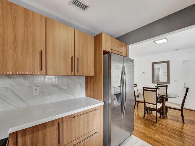 965 NE 130th St, North Miami FL 33161