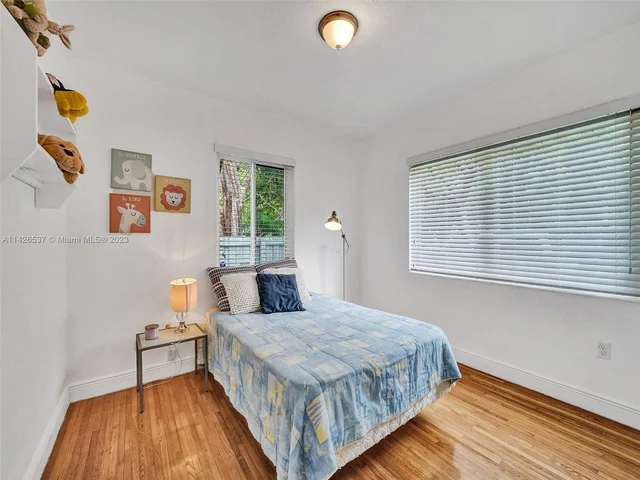 965 NE 130th St, North Miami FL 33161