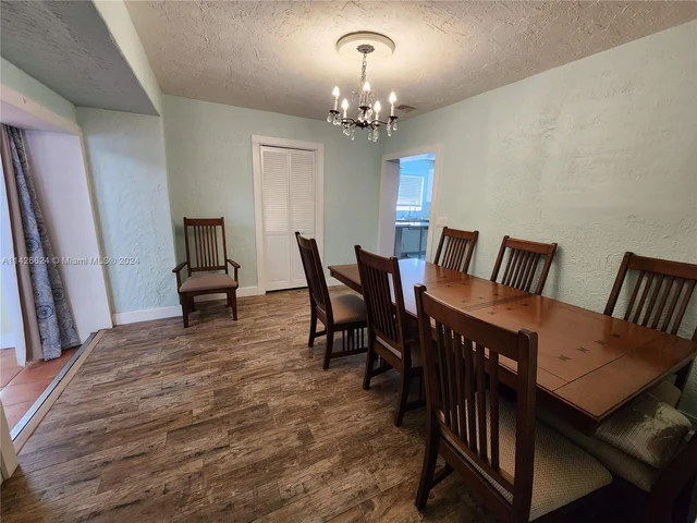 17851 N 68th St N, Loxahatchee FL 33470