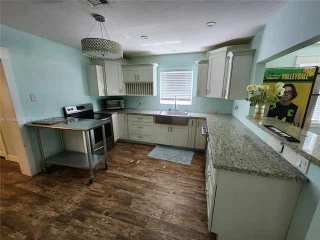 17851 N 68th St N, Loxahatchee FL 33470