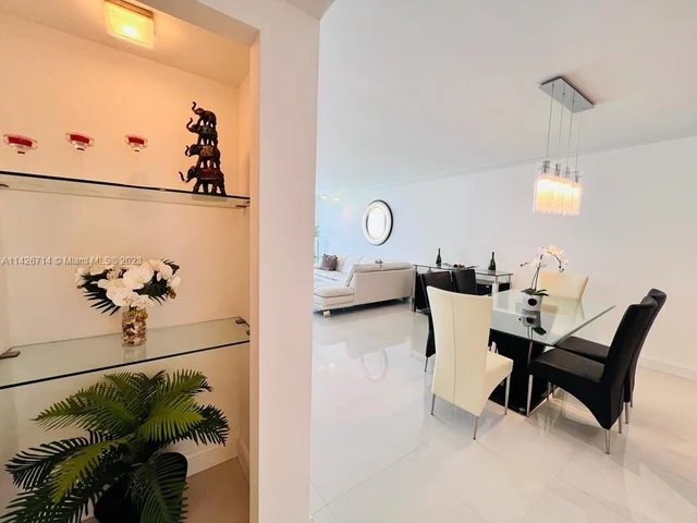 19370 Collins Ave # 1103, Sunny Isles Beach FL 33160