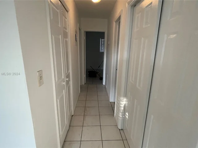 5210 NW 16th St # 1, Lauderhill FL 33313