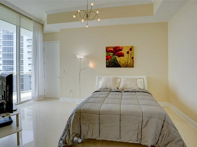 16001 Collins Ave # 3607, Sunny Isles Beach FL 33160