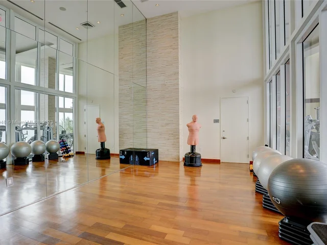 16001 Collins Ave # 3607, Sunny Isles Beach FL 33160