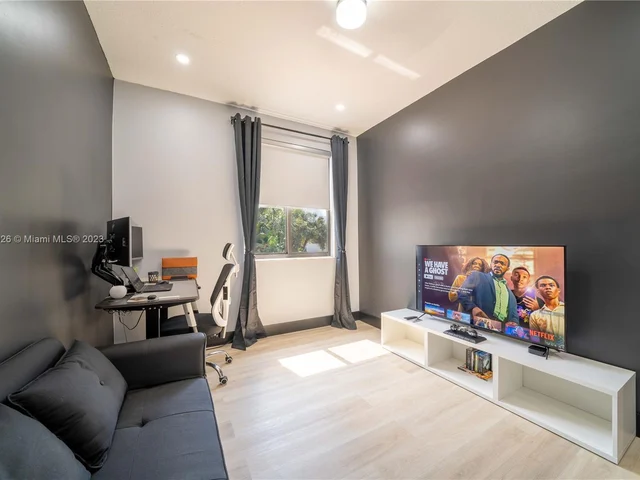 1451 SW 11th Pl, Fort Lauderdale FL 33312