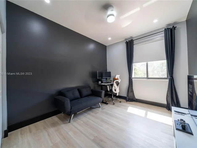 1451 SW 11th Pl, Fort Lauderdale FL 33312