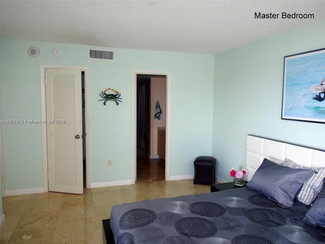 1833 S Ocean Dr # 1708, Hallandale Beach FL 33009