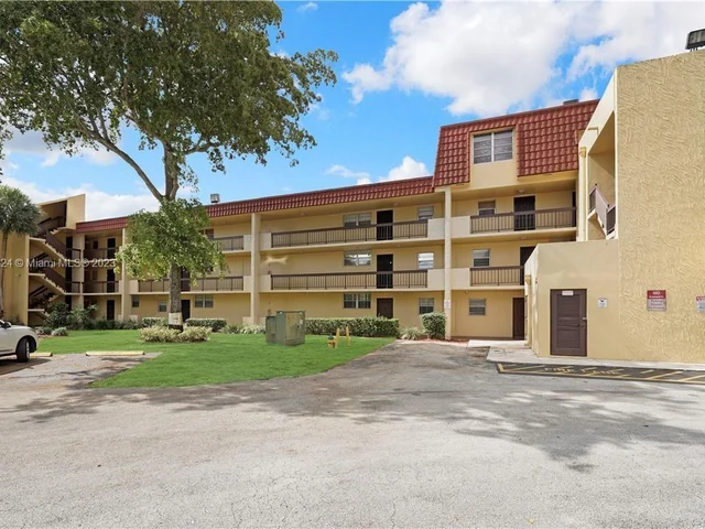 3195 Foxcroft Rd # 103, Miramar FL 33025