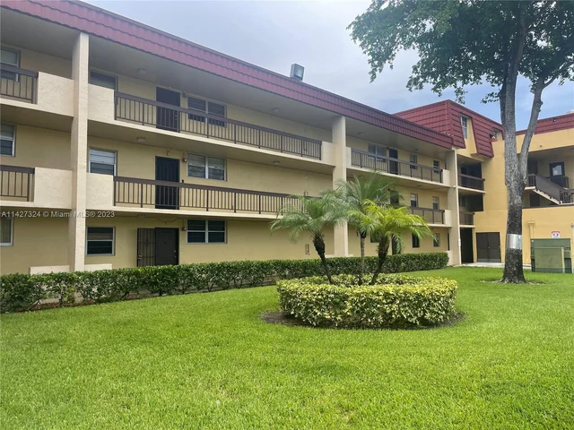 3195 Foxcroft Rd # 103, Miramar FL 33025