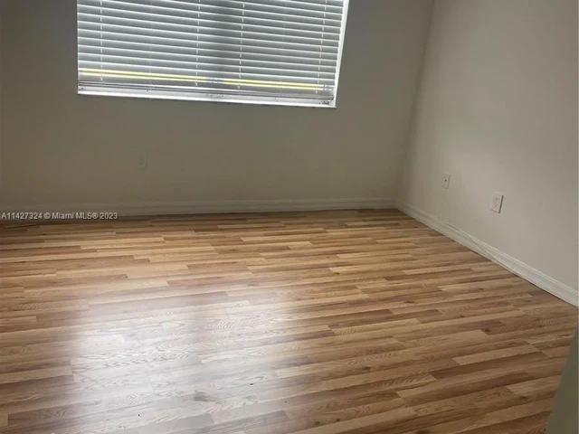 3195 Foxcroft Rd # 103, Miramar FL 33025