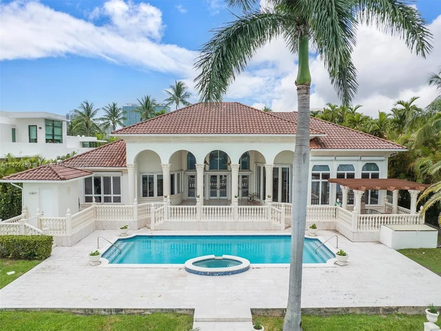 166 Bal Bay Dr, Bal Harbour FL 33154