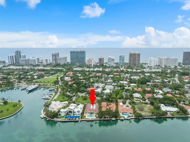 166 Bal Bay Dr, Bal Harbour FL 33154