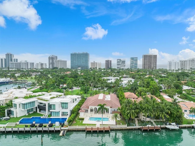 166 Bal Bay Dr, Bal Harbour FL 33154