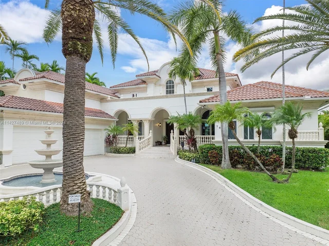 166 Bal Bay Dr, Bal Harbour FL 33154