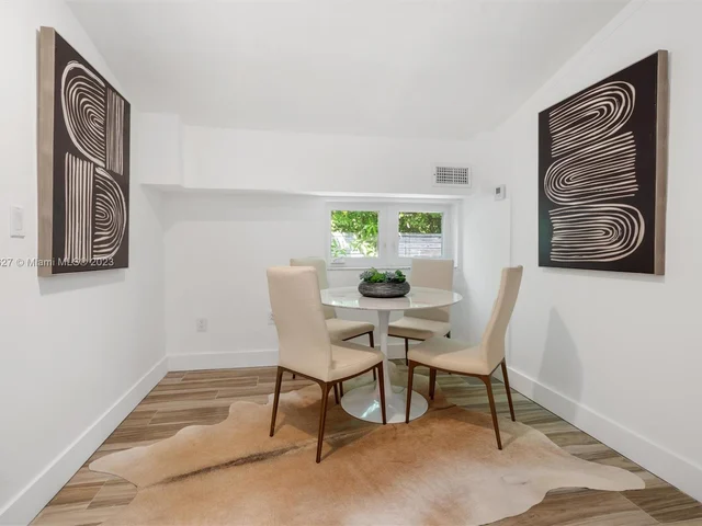 899 NE 71st St, Miami FL 33138