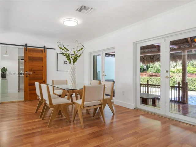 899 NE 71st St, Miami FL 33138