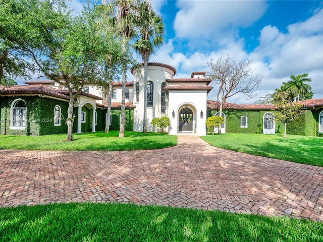 11800 SW 69th Ave, Pinecrest FL 33156