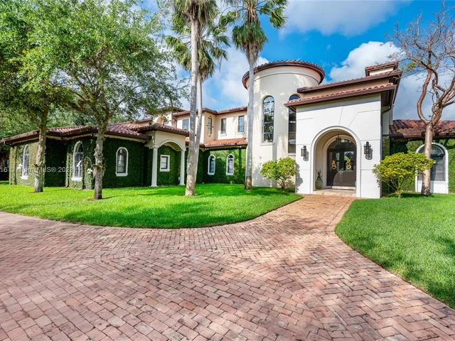 11800 SW 69th Ave, Pinecrest FL 33156