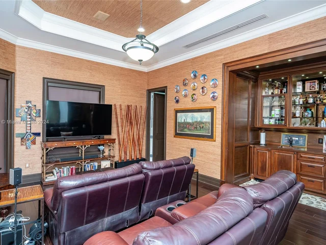 11800 SW 69th Ave, Pinecrest FL 33156