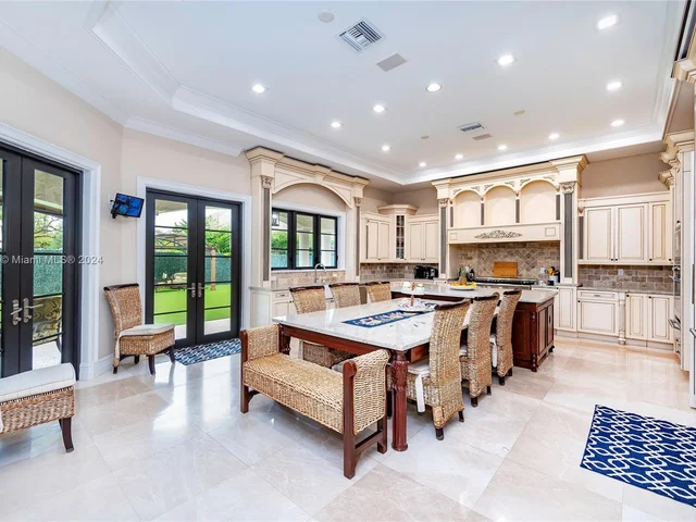 11800 SW 69th Ave, Pinecrest FL 33156