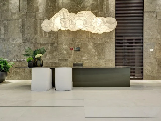 480 NE 31 St # 2306, Miami FL 33137