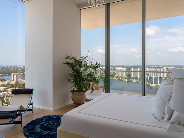 18501 Collins Ave # 4204, Sunny Isles Beach FL 33160