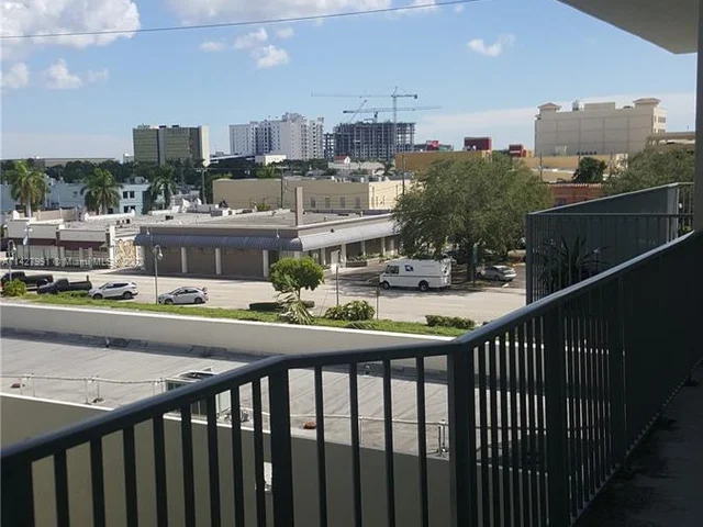 2100 Van Buren St # 408, Hollywood FL 33020