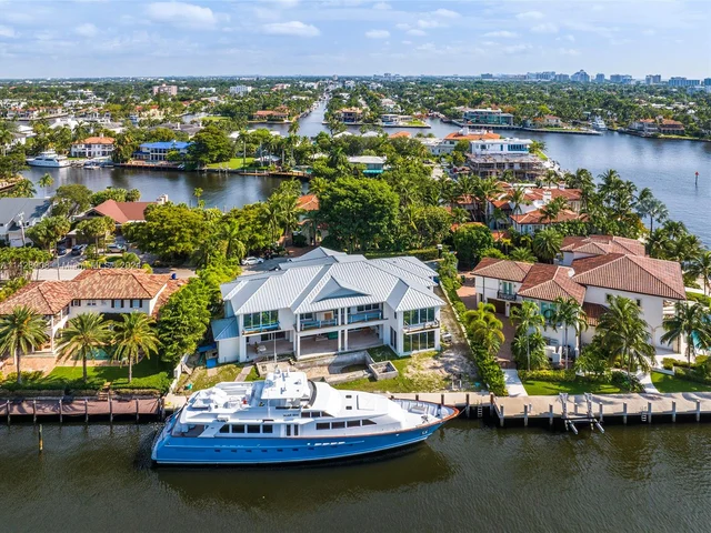 1822 SE 9th St, Fort Lauderdale FL 33316