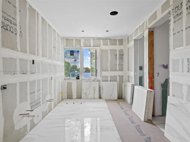 1822 SE 9th St, Fort Lauderdale FL 33316