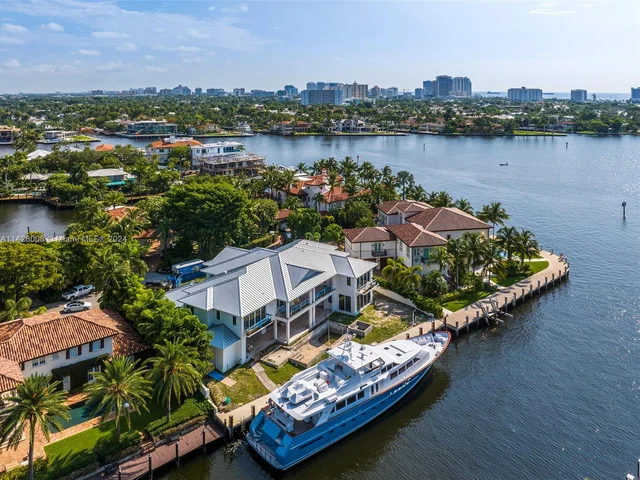 1822 SE 9th St, Fort Lauderdale FL 33316